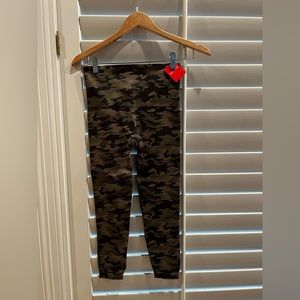 NWT Spanx green camo leggings